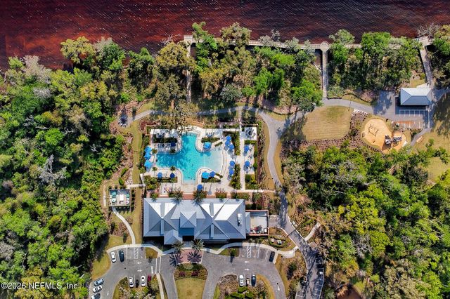 335 PALOMAR Drive, St. Johns, FL 32259