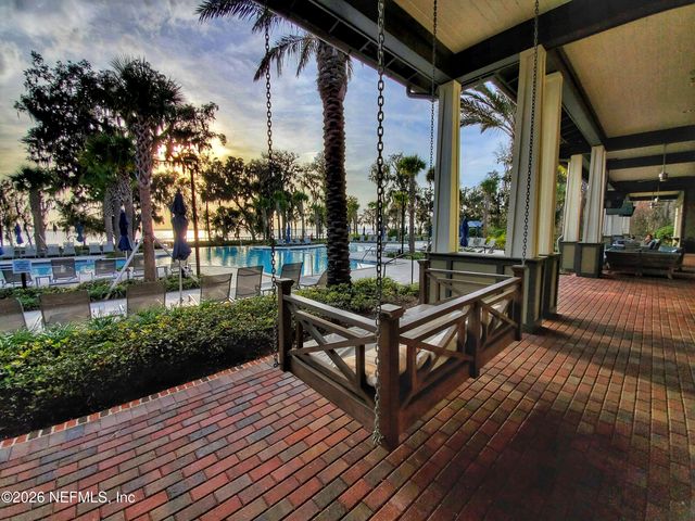 335 PALOMAR Drive, St. Johns, FL 32259