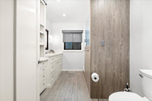 909 Princeton Ave, Modesto, CA 95350