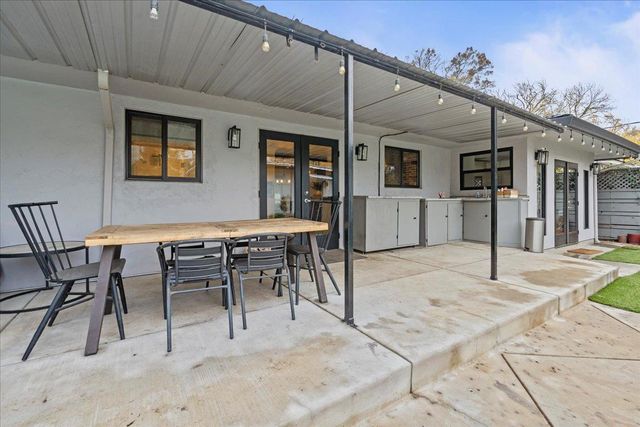 909 Princeton Ave, Modesto, CA 95350