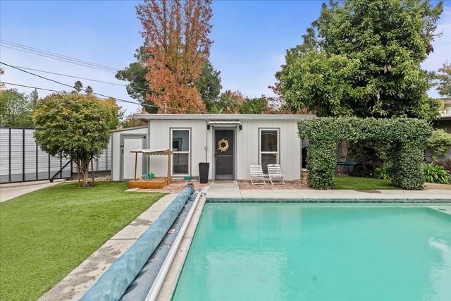 909 Princeton Ave, Modesto, CA 95350