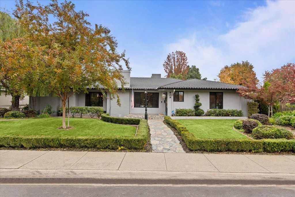 909 Princeton Ave, Modesto, CA 95350