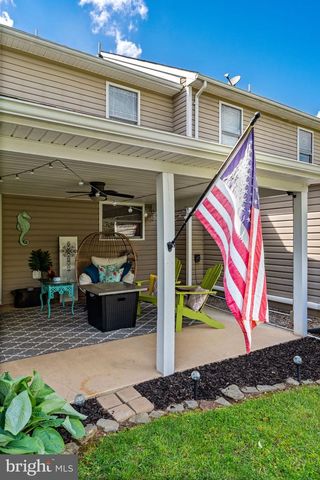 173 BALTUSROL DR, Charles Town, WV 25414