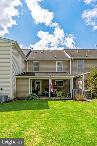 173 BALTUSROL DR, Charles Town, WV 25414