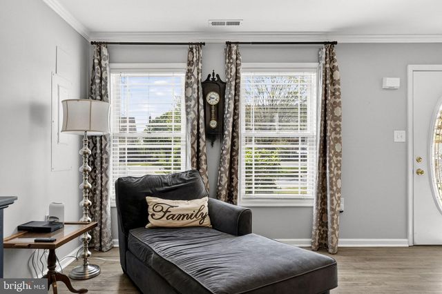 173 BALTUSROL DR, Charles Town, WV 25414