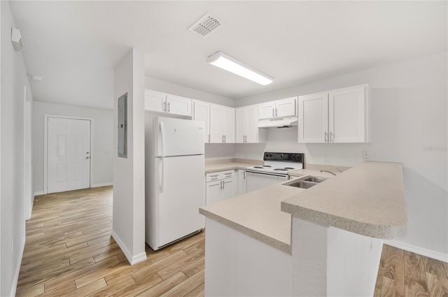 210 S ORANGE AVENUE, Bartow, FL 33830