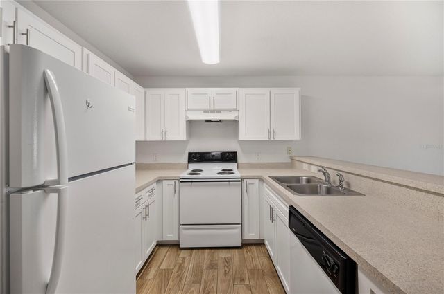 210 S ORANGE AVENUE, Bartow, FL 33830