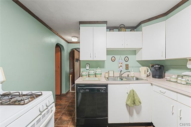 101 Maple Grove Road, Camillus, NY 13209