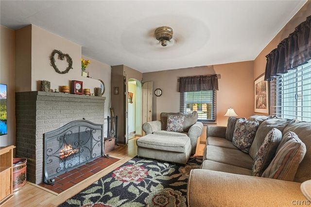 101 Maple Grove Road, Camillus, NY 13209