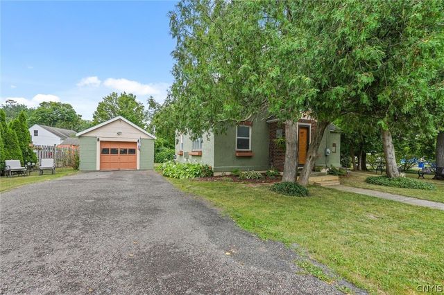 101 Maple Grove Road, Camillus, NY 13209