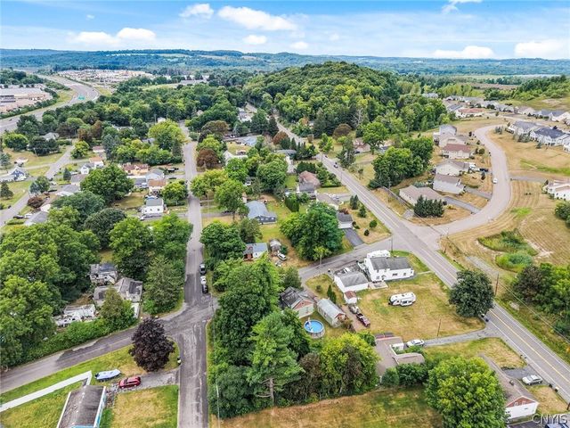 101 Maple Grove Road, Camillus, NY 13209