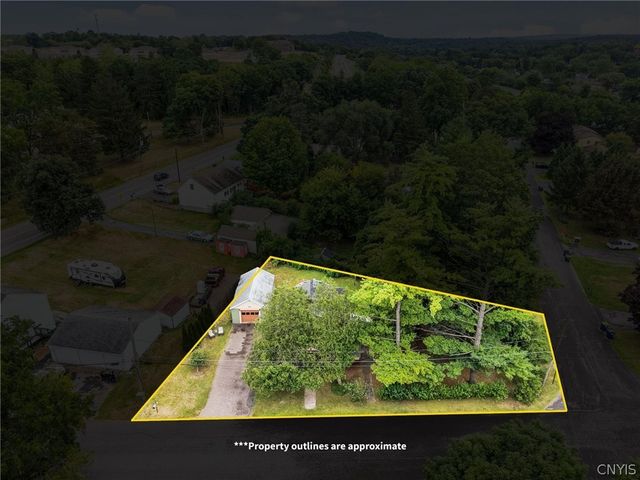 101 Maple Grove Road, Camillus, NY 13209