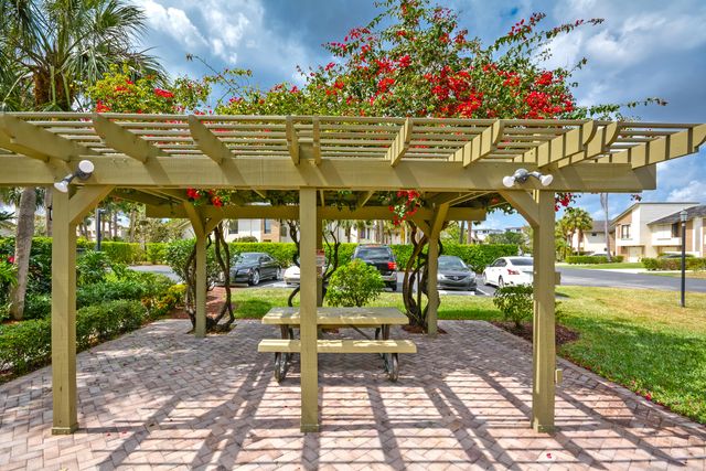 22904 Ironwedge Drive, Boca Raton, FL 33433