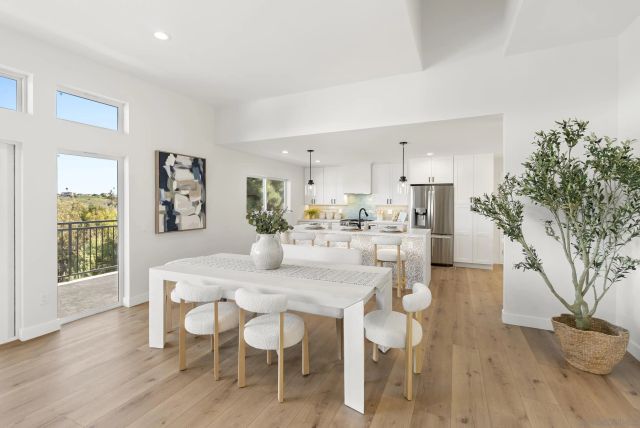 7875 Bellakaren Pl, La Jolla, CA 92037