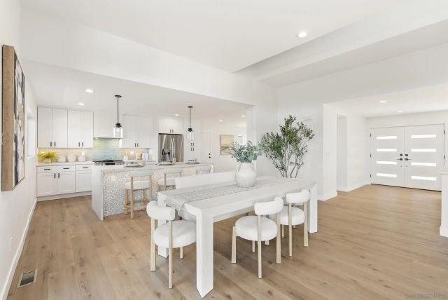 7875 Bellakaren Pl, La Jolla, CA 92037