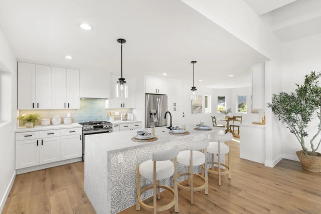 7875 Bellakaren Pl, La Jolla, CA 92037