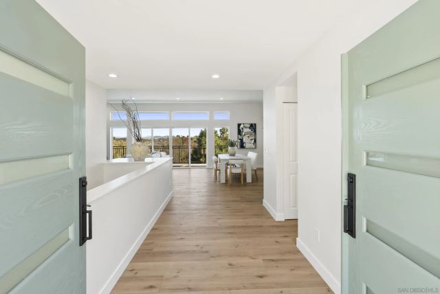 7875 Bellakaren Pl, La Jolla, CA 92037