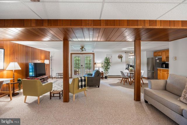 6408 HICKORY LN, Sykesville, MD 21784