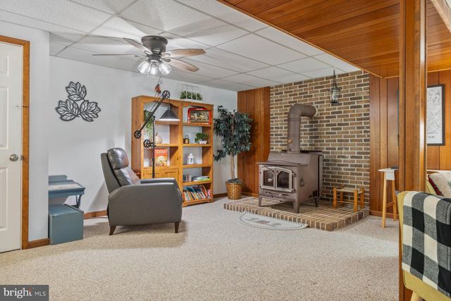 6408 HICKORY LN, Sykesville, MD 21784
