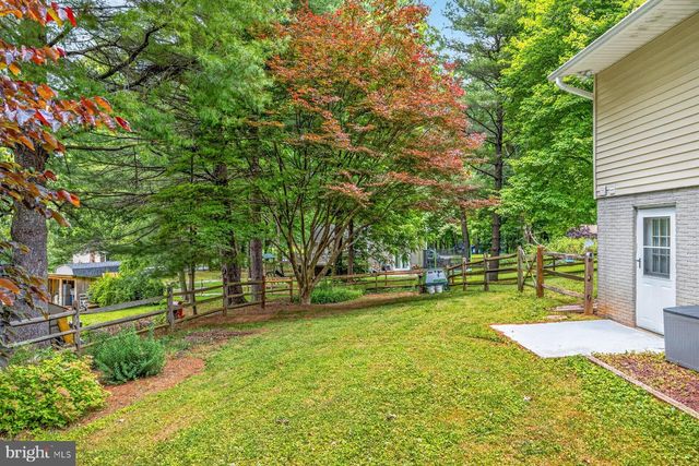 6408 HICKORY LN, Sykesville, MD 21784