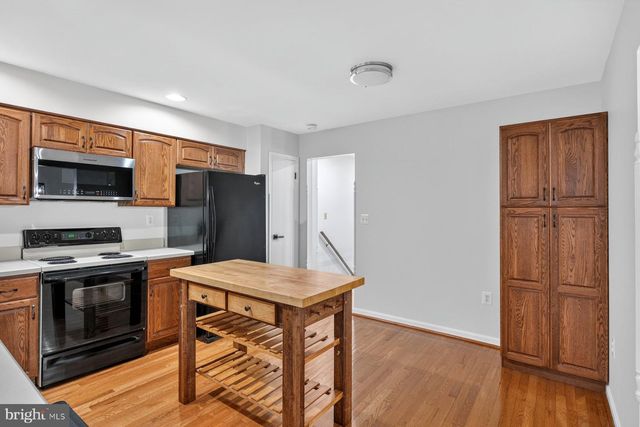 6408 HICKORY LN, Sykesville, MD 21784