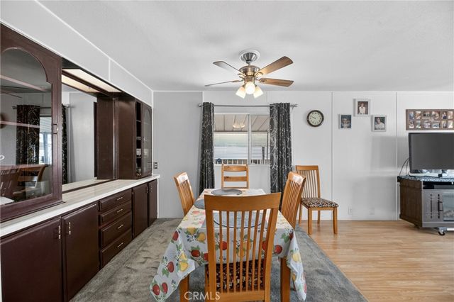 725 W THORNTON Avenue 136, Hemet, CA 92543