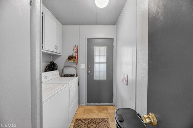 725 W THORNTON Avenue 136, Hemet, CA 92543
