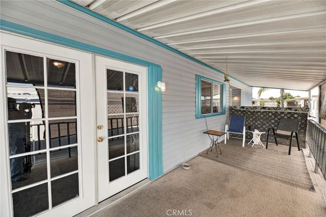 725 W THORNTON Avenue 136, Hemet, CA 92543