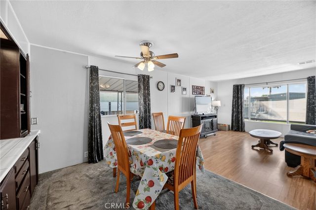 725 W THORNTON Avenue 136, Hemet, CA 92543