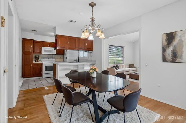 484 Fairton Drive B, Monroe, NJ 08831