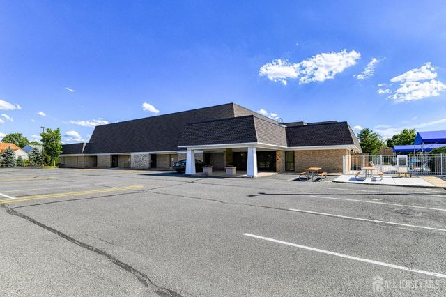484 Fairton Drive B, Monroe, NJ 08831