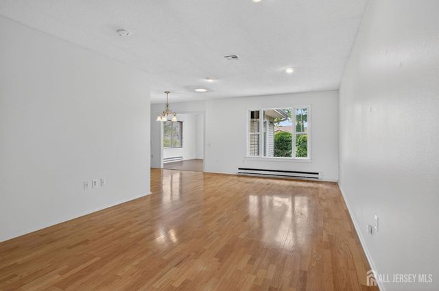 484 Fairton Drive B, Monroe, NJ 08831