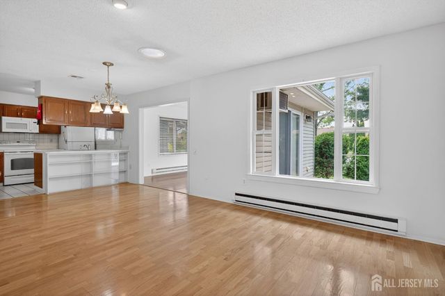 484 Fairton Drive B, Monroe, NJ 08831