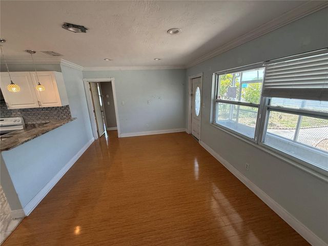 6535 16TH STREET N, St Petersburg, FL 33702
