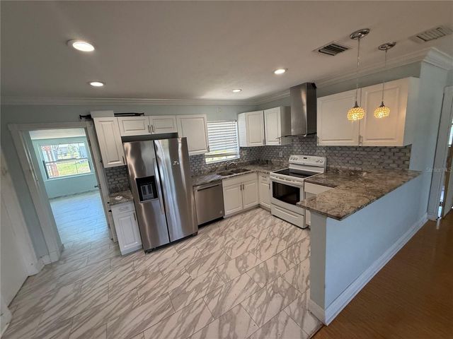 6535 16TH STREET N, St Petersburg, FL 33702