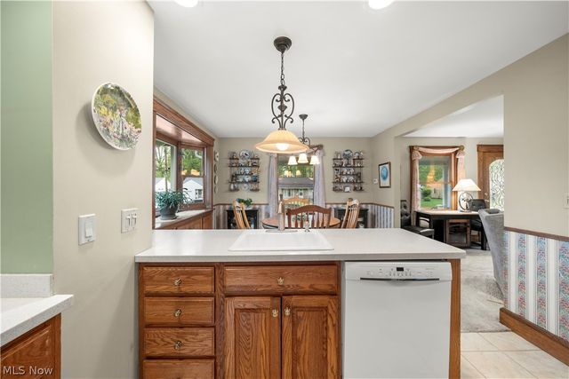 24330 Elm Road, North Olmsted, OH 44070