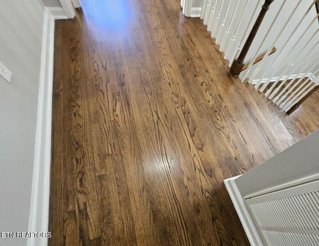 107 Nebraska Ave, Oak Ridge, TN 37830