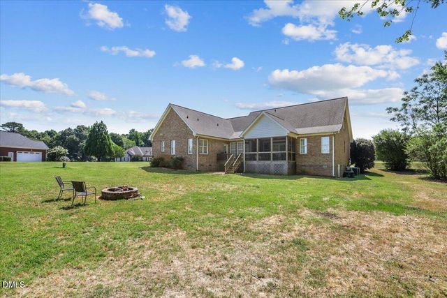 5124 Bartizan Drive, Holly Springs, NC 27540