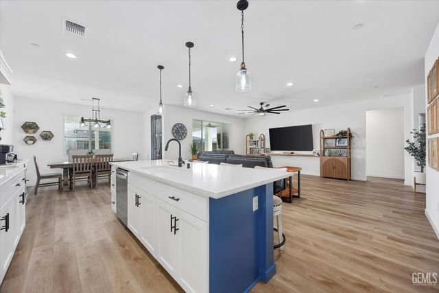 15015 Wayne Lee Court, Bakersfield, CA 93314