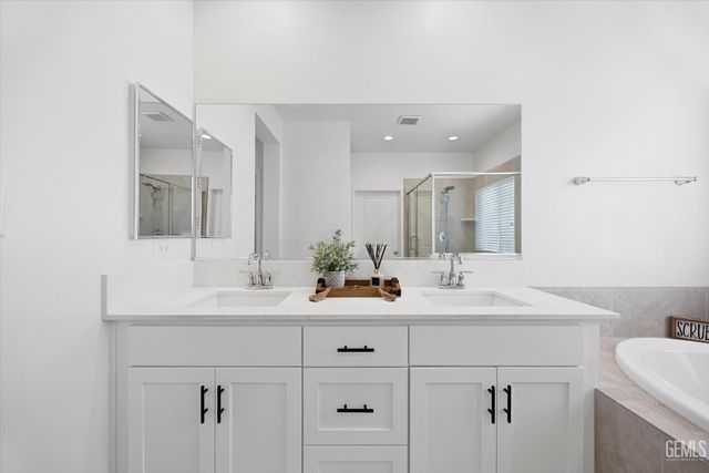 15015 Wayne Lee Court, Bakersfield, CA 93314