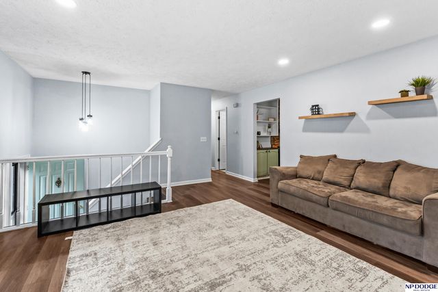 11017 Y Street, Omaha, NE 68137