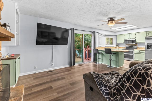 11017 Y Street, Omaha, NE 68137