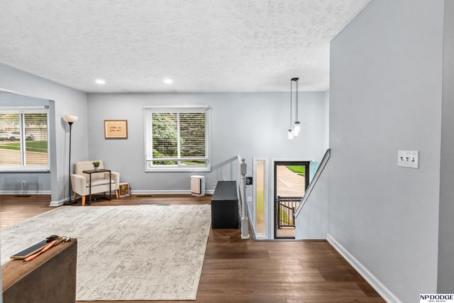 11017 Y Street, Omaha, NE 68137