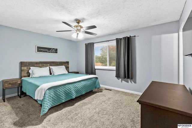 11017 Y Street, Omaha, NE 68137