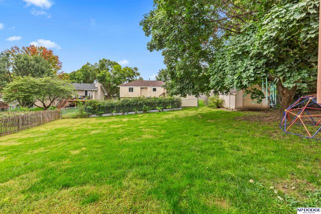 11017 Y Street, Omaha, NE 68137