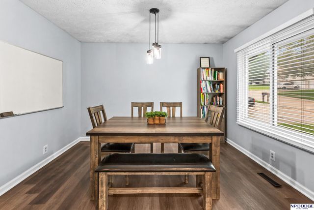 11017 Y Street, Omaha, NE 68137
