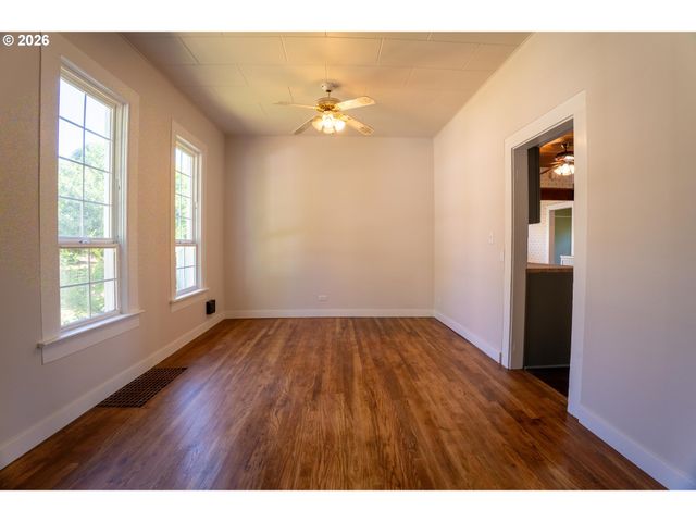 7228 Sw 4TH Ave, Portland, OR 97219