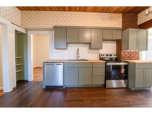 7228 Sw 4TH Ave, Portland, OR 97219