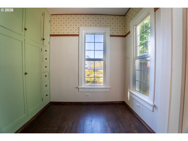7228 Sw 4TH Ave, Portland, OR 97219