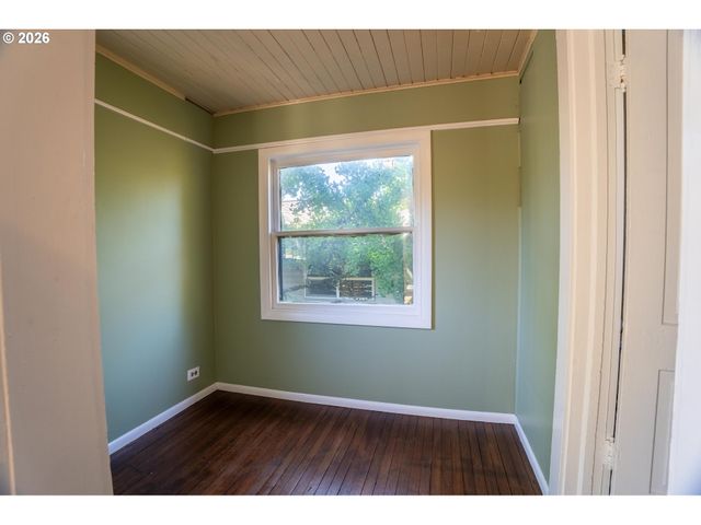 7228 Sw 4TH Ave, Portland, OR 97219